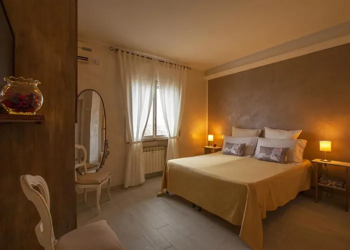 Ela Bed & Breakfast 4*